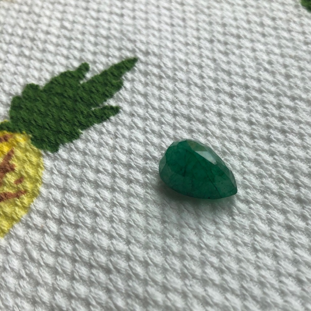 Pear Shape Loose Emerald Gemstone (Pair of 2) - Picture 4 of 9